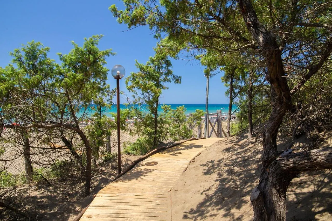 Paradu Ecovillage & Resort Марина-ди- Кастаньето