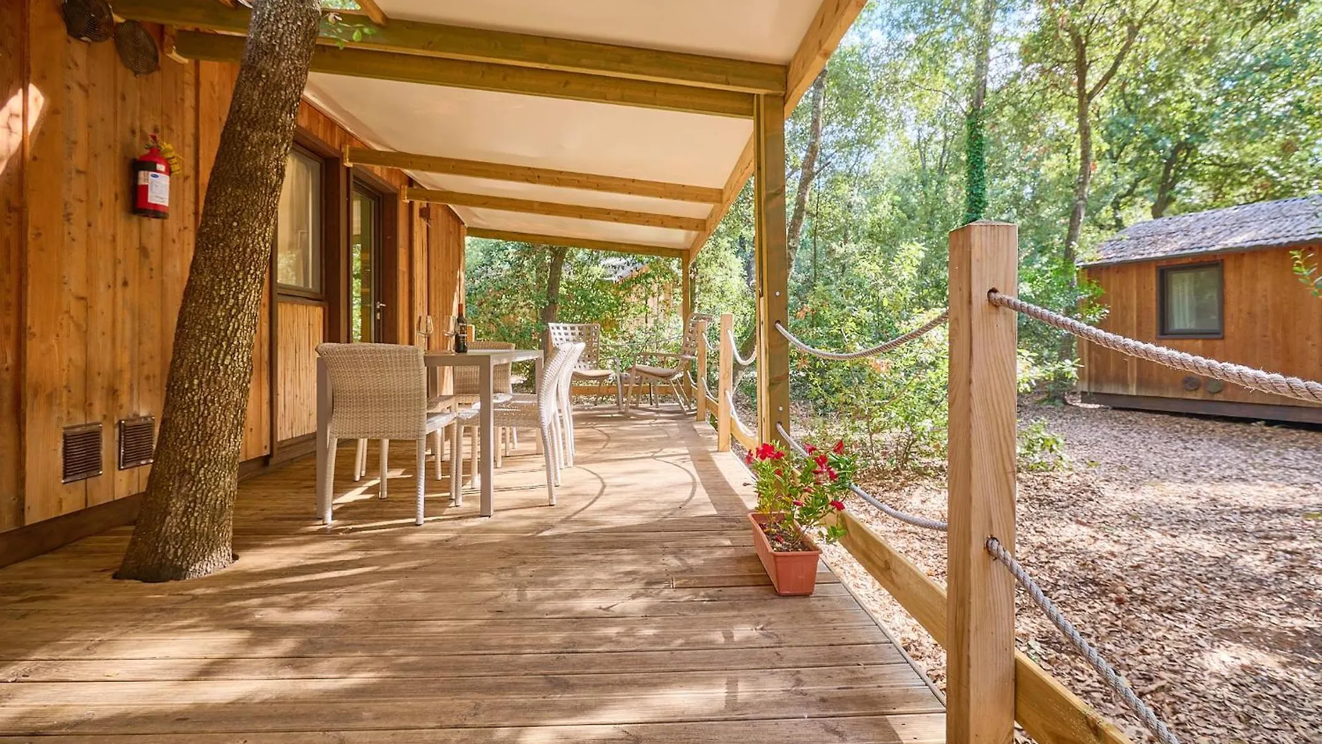 База отдыха Paradu Ecovillage & Resort Марина-ди- Кастаньето