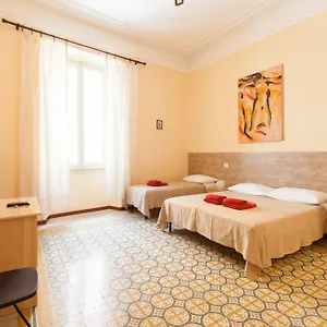 https://furio-camillo.it-romehotels.com